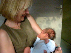 La vid�o de Nina avec mamie Marie-Th�r�se